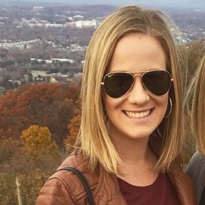 Meet your Posher, Hannah